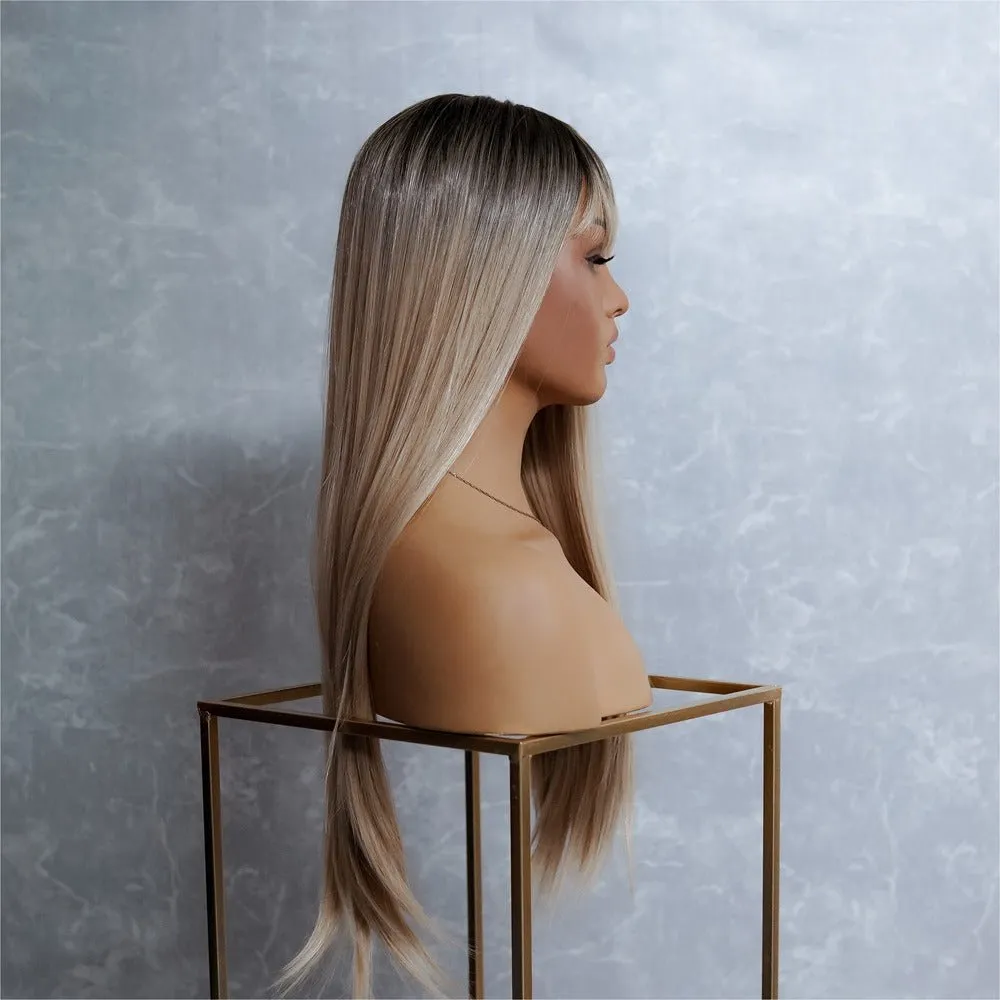 CHICAGO Blonde Ombre Fringe Wig