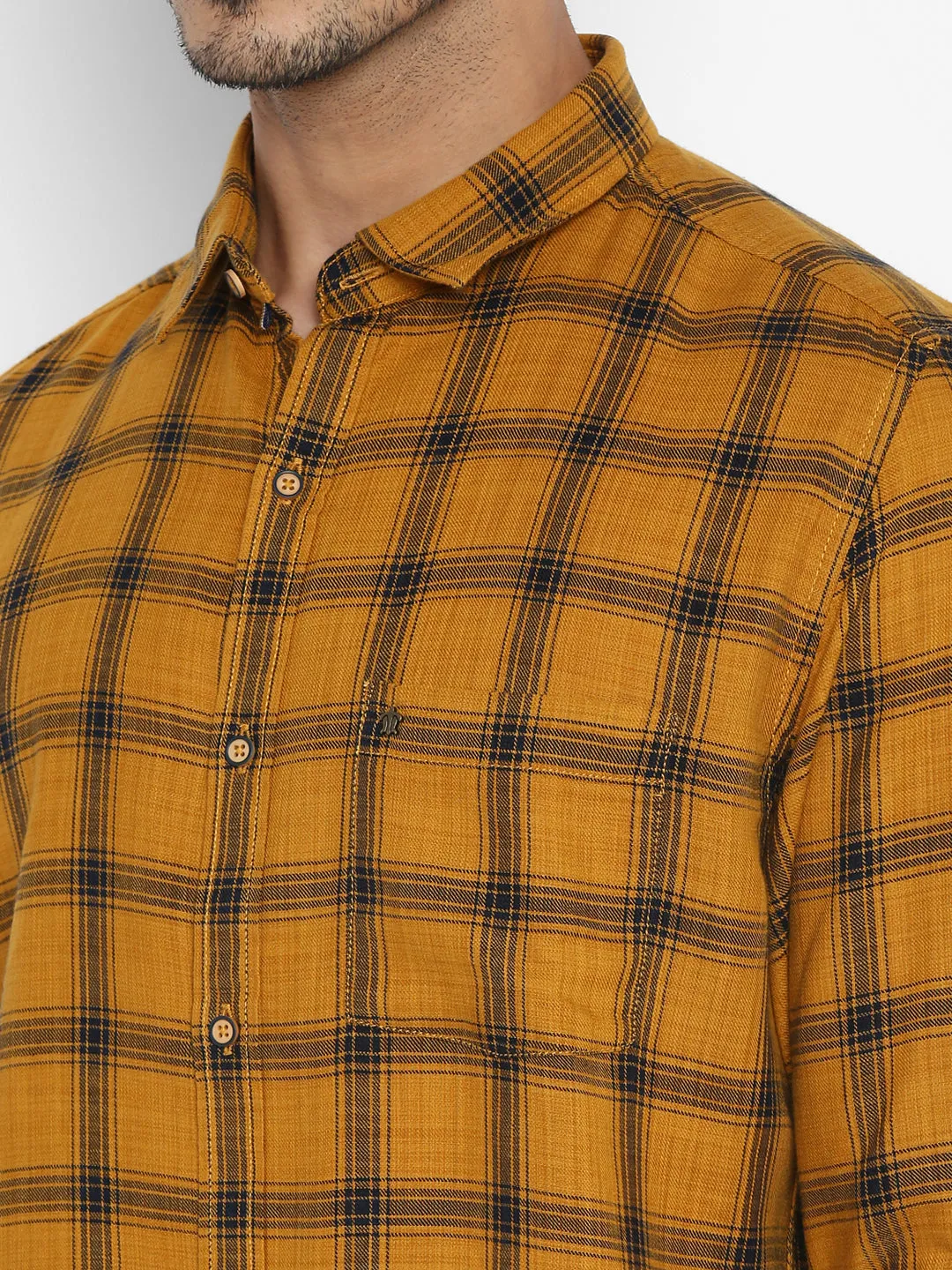 Turtle Men Cotton Blend Yellow Slim Fit Checkered Shirts