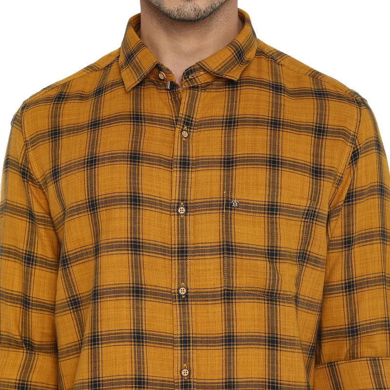 Turtle Men Cotton Blend Yellow Slim Fit Checkered Shirts