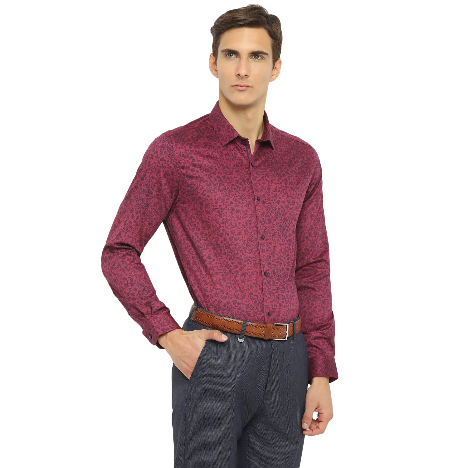 Turtle Men Maroon Cotton Printed Slim Fit Shirts