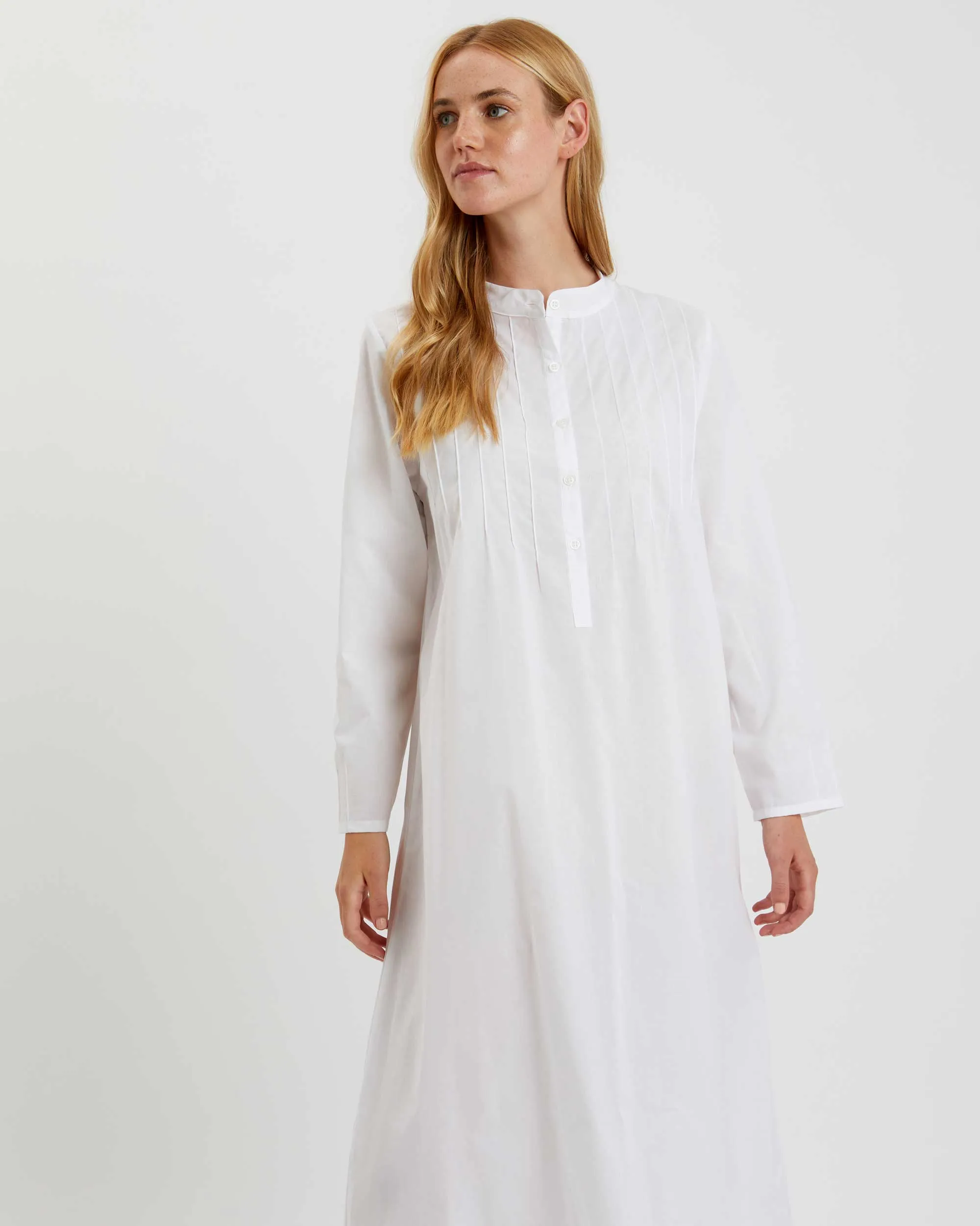 Women's Victoria Cotton Long Sleeve Nightdress - White